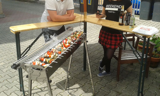 automatischen Schaschlikgrill ausleihen