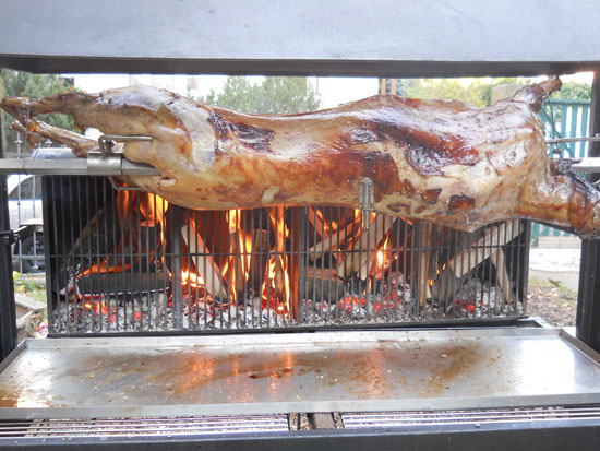 Lamm am Spieß grillen